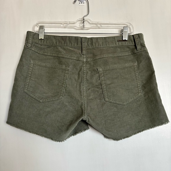 Carve Designs Oahu Corduroy Cut Off Shorts Size 6 Green Beach Vacation Casual - Picture 5 of 9